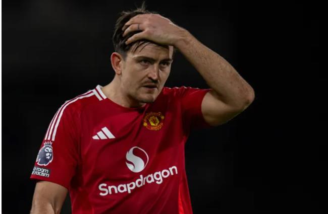 Harry Maguire co the kim ham su phat trien cua Leny Yoro.