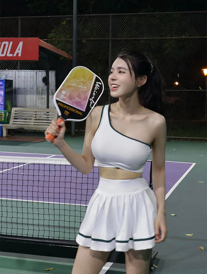 Hot girl Việt Nam chơi pickleball: Từ bà xã của tay vợt tennis số 1 tới bạn gái cầu thủ nổi tiếng - Ảnh 2.