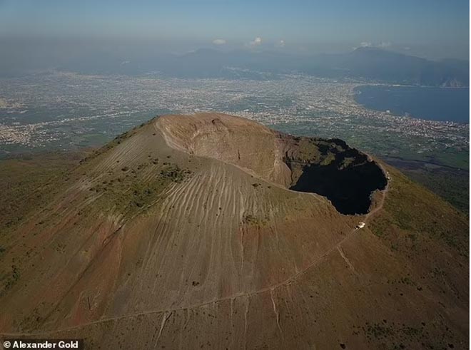 Bí ẩn dấu chân cổ: Chứng tích về thảm họa núi lửa kinh hoàng trước khi Pompeii bị xóa sổ - Ảnh 6.