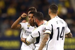 Rodrygo tỏa sáng rực rỡ, Real Madrid vươn lên dẫn đầu bảng xếp hạng La Liga