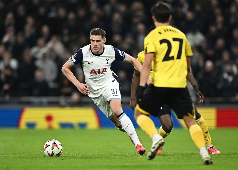 Nhận định, soi tỷ lệ Brentford vs Tottenham 21h00 ngày 2/2, vòng 24 Ngoại hạng Anh - Ảnh 1.